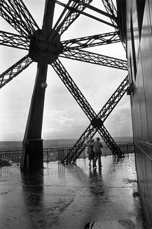 Henri Cartier-Bresson's Eiffel Tower